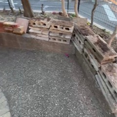 【0円・無料】大量レンガ／ブロック
 （外構・花壇など）の画像