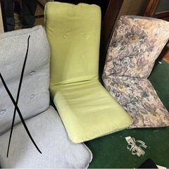 座椅子2個の画像