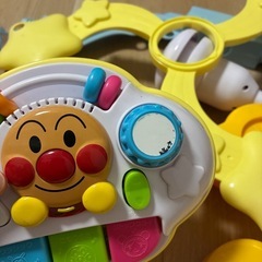 アンパンマン 8WAY ウォーカーまでへんしん! よくばりメリーの画像