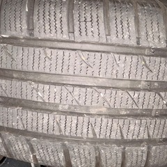 215/65/16スタッドレスタイヤ4本の画像