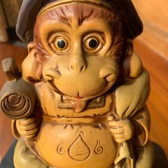 サルの置物の画像