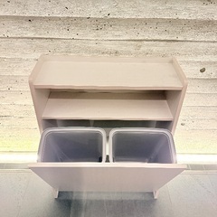 おしゃれなゴミ箱ツイン収納家具の画像