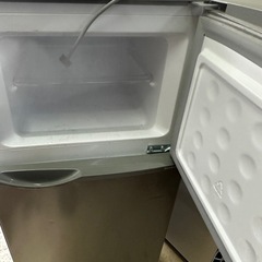 SHARP 冷蔵庫の画像