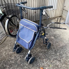 🍀シルバーカー（押し車）椅子付きの画像