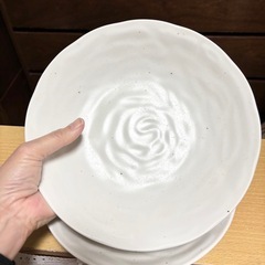 白のプレート 大小4枚セット の画像