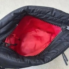 新品未使用品 topologie Besace 黒ショルダーバッグ　ストラップ付きの画像