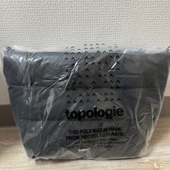 新品未使用品 topologie Besace 黒ショルダーバッグ　ストラップ付きの画像