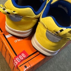 ドクターイエロー　キッズシューズ17.5cmの画像