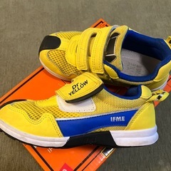 ドクターイエロー　キッズシューズ17.5cmの画像