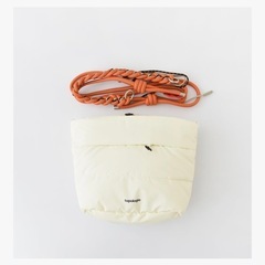 新品未使用品　topologie Besace オフホワイト　ショルダーバッグ　ストラップ付きの画像