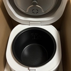 ほぼ新品のMAXZEN 炊飯器（2合炊飯）の画像