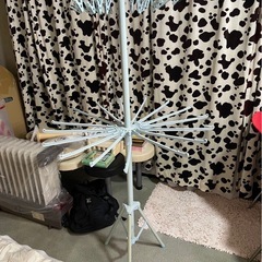 あげます。物干し室内用。高さ約150センチの画像