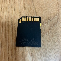 TDK製のSDHCメモリーカード、容量4GB、Class 4の画像