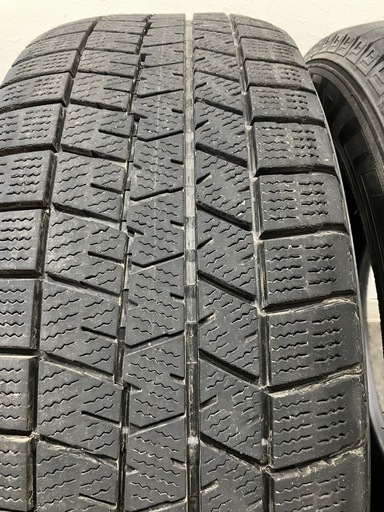 スタッドレスタイヤ　225/60R17