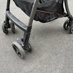 joie A型ベビーカー　スマバギ　新生児OK 専用レインカバー付きの画像