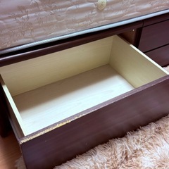 マットレス付きベッドの画像