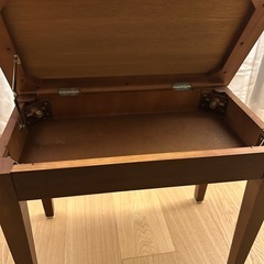 YAMAHA ピアノの椅子の画像