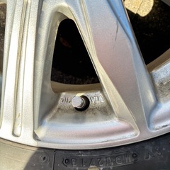 スタッドレスタイヤ　ホイール付き 4本セットの画像