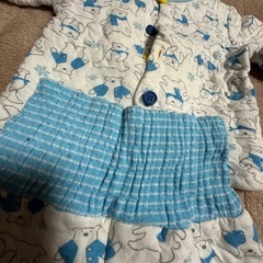 くま柄 パジャマ 90 腹巻ズボン／前開き ベビザらスの画像