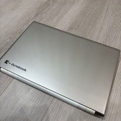 TOSHIBA dynabook T45/CG サテンゴールドの画像
