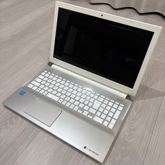 TOSHIBA dynabook T45/CG サテンゴールドの画像