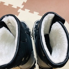 キッズ　スノーブーツ　19cm 20cmの画像