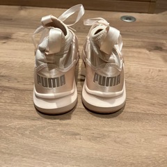 ①PUMAスニーカー☆24センチの画像