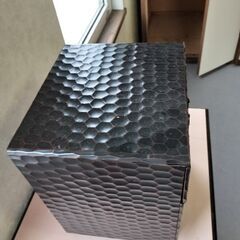 木細工引出　小物入れ　手彫り？　1月4日家具無料お渡し会の画像