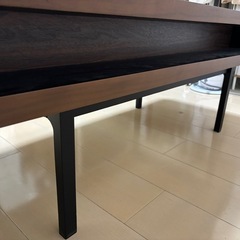 リビング収納棚の画像