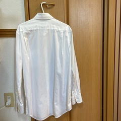 【UNIQLO】ワイシャツの画像