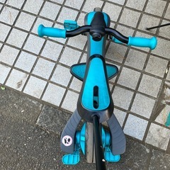 手押し棒つき三輪車　GLOBBER エクスプローラートライク3in1の画像