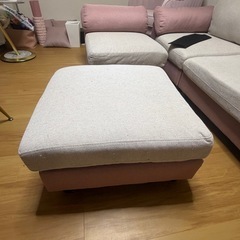 3人掛け＋オットマン付き カウチソファ（ピンク×ベージュ）の画像