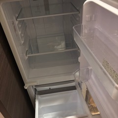 SHARP 冷蔵庫の画像