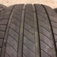 2023年製 ミシュラン 225/50R18 4本 バリ山 夏タイヤ中古 エスティマカローラクロスなどにの画像