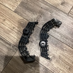 スペーシアカスタムmk32s フロントバンパーブラケットの画像