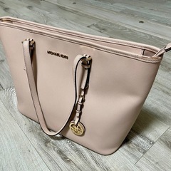 Michael Kors バッグの画像