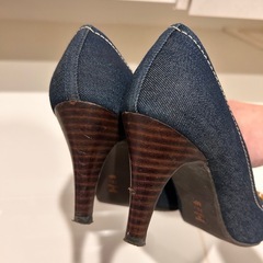 DIANA パンプス22.5cmの画像