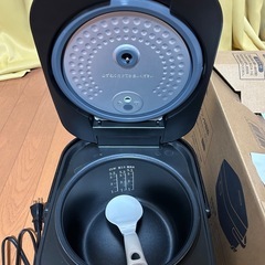 新品同様、炊飯器の画像