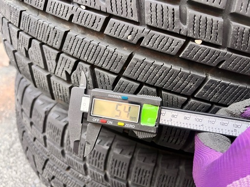 年内のみ価格 スタッドレス　IG50プラス 