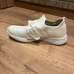 ①SKECHERSスニーカー☆23.５センチの画像