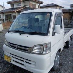 ダイハツ ハイゼット 🔘4WD 🔘エアコン/ヒーター 🔘パワーステアリング 🔘パワーウィンドウ 🔘オートマチック 🔘走行距離15万kmの画像