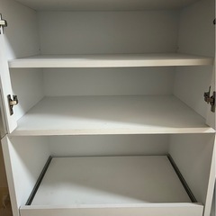 食器棚の画像