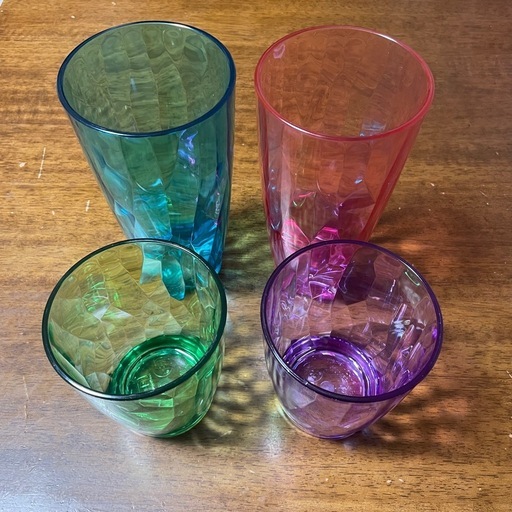 新品未使用】カラフルコップ4つ (まこと【プロフ必読】) 庄内緑地公園