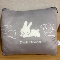 ミッフィー柄　クッション　2つセットの画像