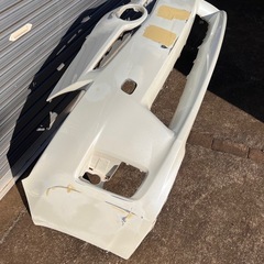 ZVW30 プリウス30 前期　フロントバンパーの画像