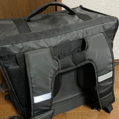ウーバーイーツ　配達バッグの画像