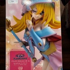 遊戯王 ブラック・マジシャン・ガール フィギュアの画像