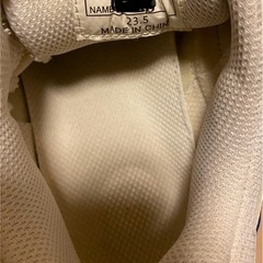 中学校のシューズ体育館　23.5cmの画像