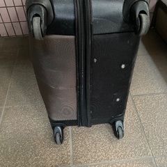 特大の軽量ブランドスーツケース80.50.30センチの画像