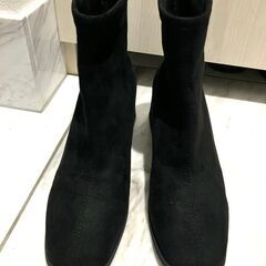 ショートブーツ 24.0cm（太ヒール・ストレッチ・スクエアトゥ）の画像